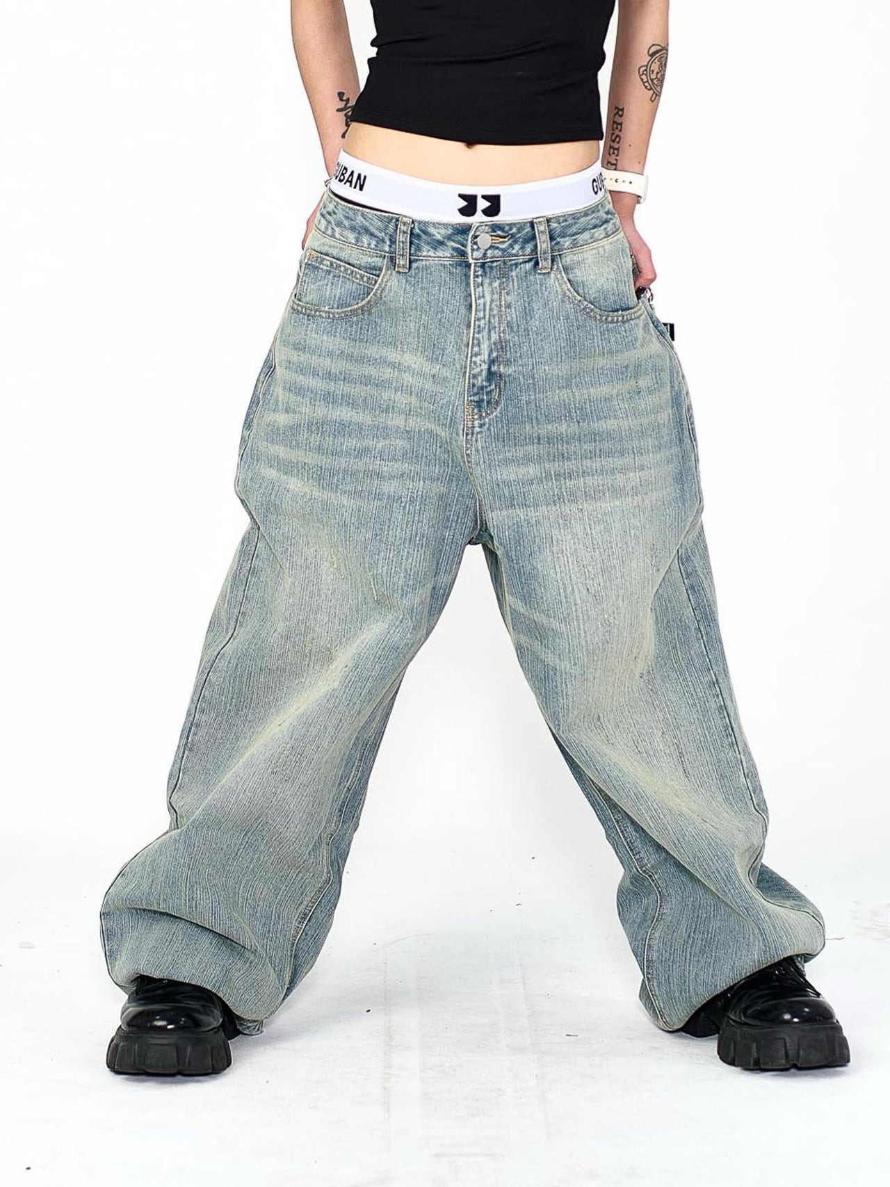 “MADE 𝗚𝘂𝗯𝗮𝗻 " 寬鬆 刷破 做舊 竹節 牛仔褲