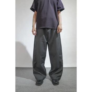 “MADE 𝗚𝘂𝗯𝗮𝗻 " 定番 灰色  寬鬆 直筒 設計 硬挺 高腰 西裝褲