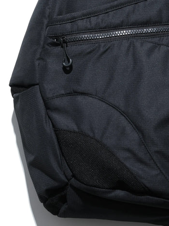 OCTO GAMBOL® / S25 Octo x Lonely.crocodile Curved Scale Crossway Bag