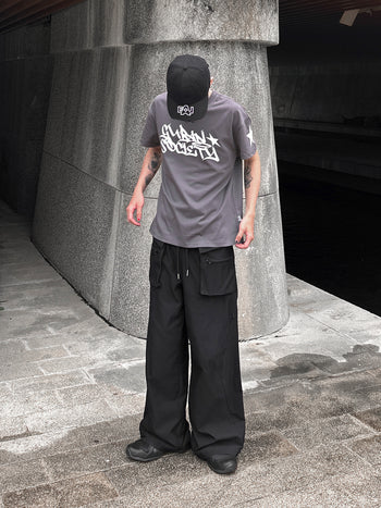 “MADE 𝗚𝘂𝗯𝗮𝗻 " 塗鴉 街頭 星星 寬鬆 BOXY 涼感 短袖