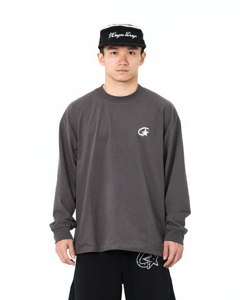 " MADE 𝗚𝘂𝗯𝗮𝗻 " 功能性星星 小Logo 星星長袖上衣