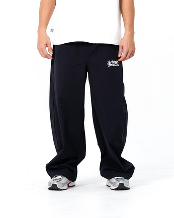 “MADE 𝗚𝘂𝗯𝗮𝗻 " 速乾 彎刀 闊腿 街頭 街舞 休閒 運動褲