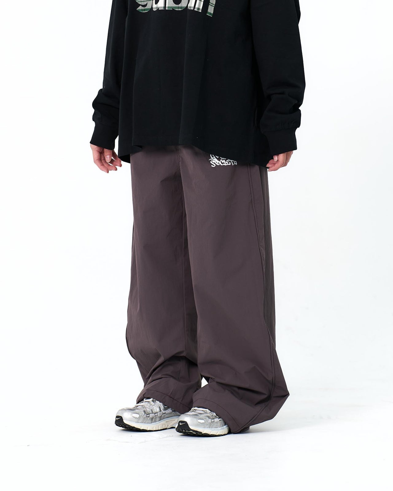 “MADE 𝗚𝘂𝗯𝗮𝗻 " 速乾 彎刀 闊腿 街頭 街舞 休閒 運動褲