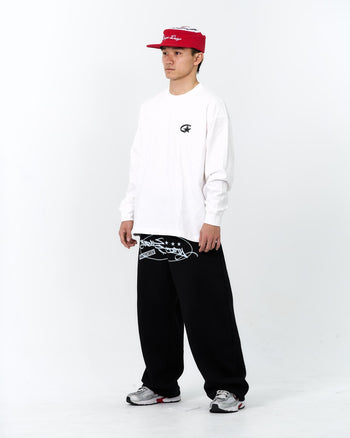 " MADE 𝗚𝘂𝗯𝗮𝗻 " 功能性星星 小Logo 星星長袖上衣