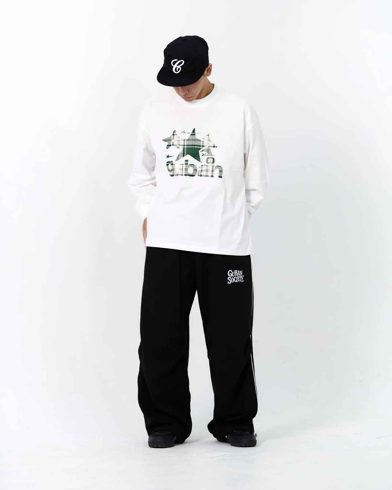 " MADE 𝗚𝘂𝗯𝗮𝗻 " 格子星星拼接寬鬆長袖