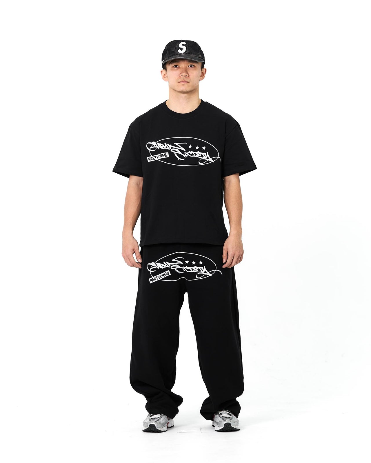 “MADE 𝗚𝘂𝗯𝗮𝗻 " 運動 休閒 街頭 塗鴉 直筒 棉褲