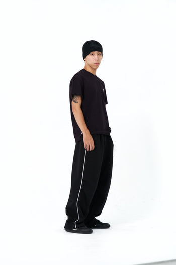 " MADE 𝗚𝘂𝗯𝗮𝗻 " BOXY 寬短 星星 小Logo 素色 上衣