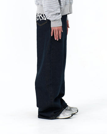 “MADE 𝗚𝘂𝗯𝗮𝗻 " 復古 闊腿 塗鴉 原牛 牛仔褲