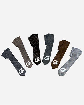 " MADE 𝗚𝘂𝗯𝗮𝗻 " 復古條紋印花領帶