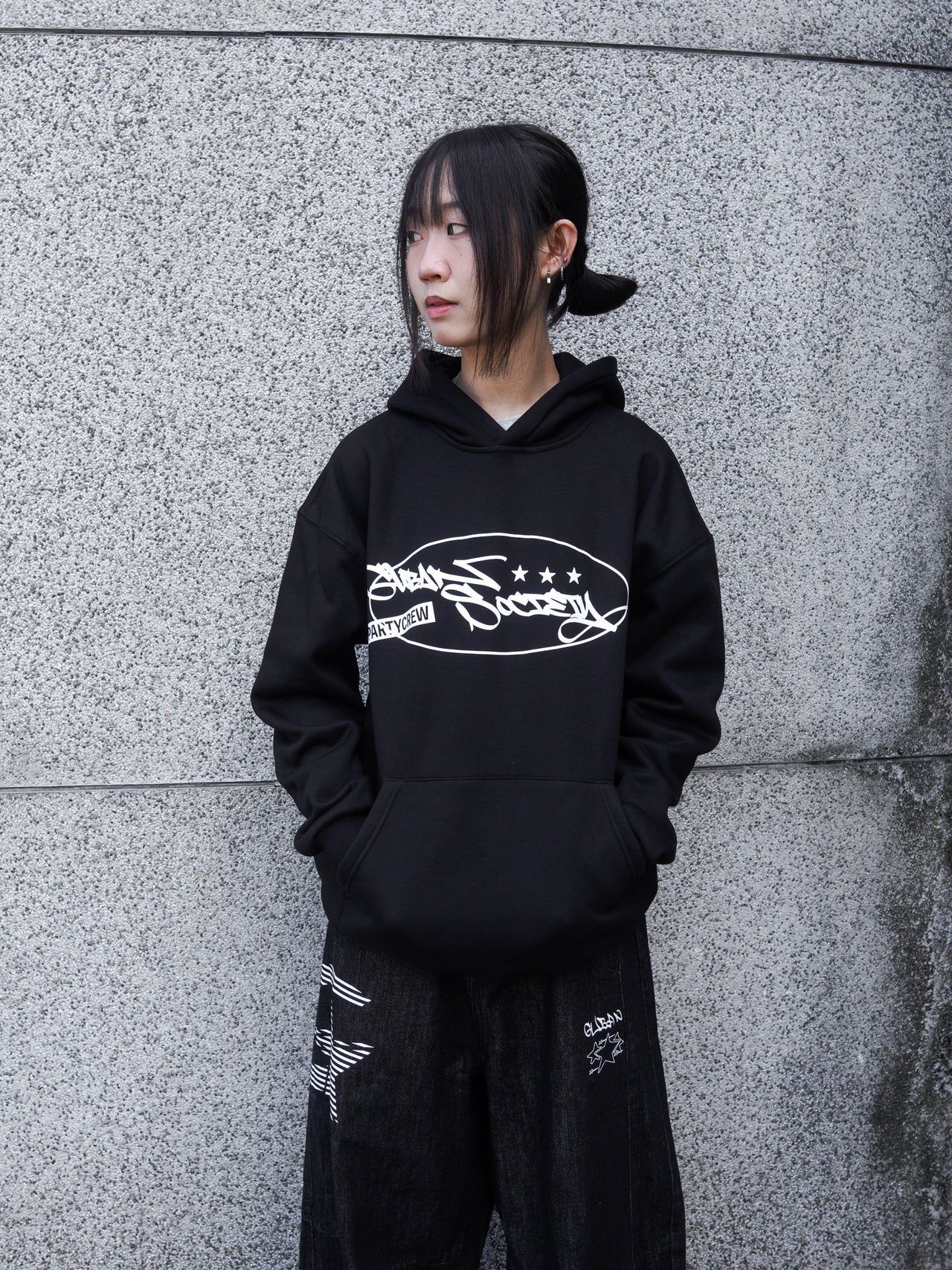 【GUBAN】塗鴉logo連帽絨毛長袖帽T