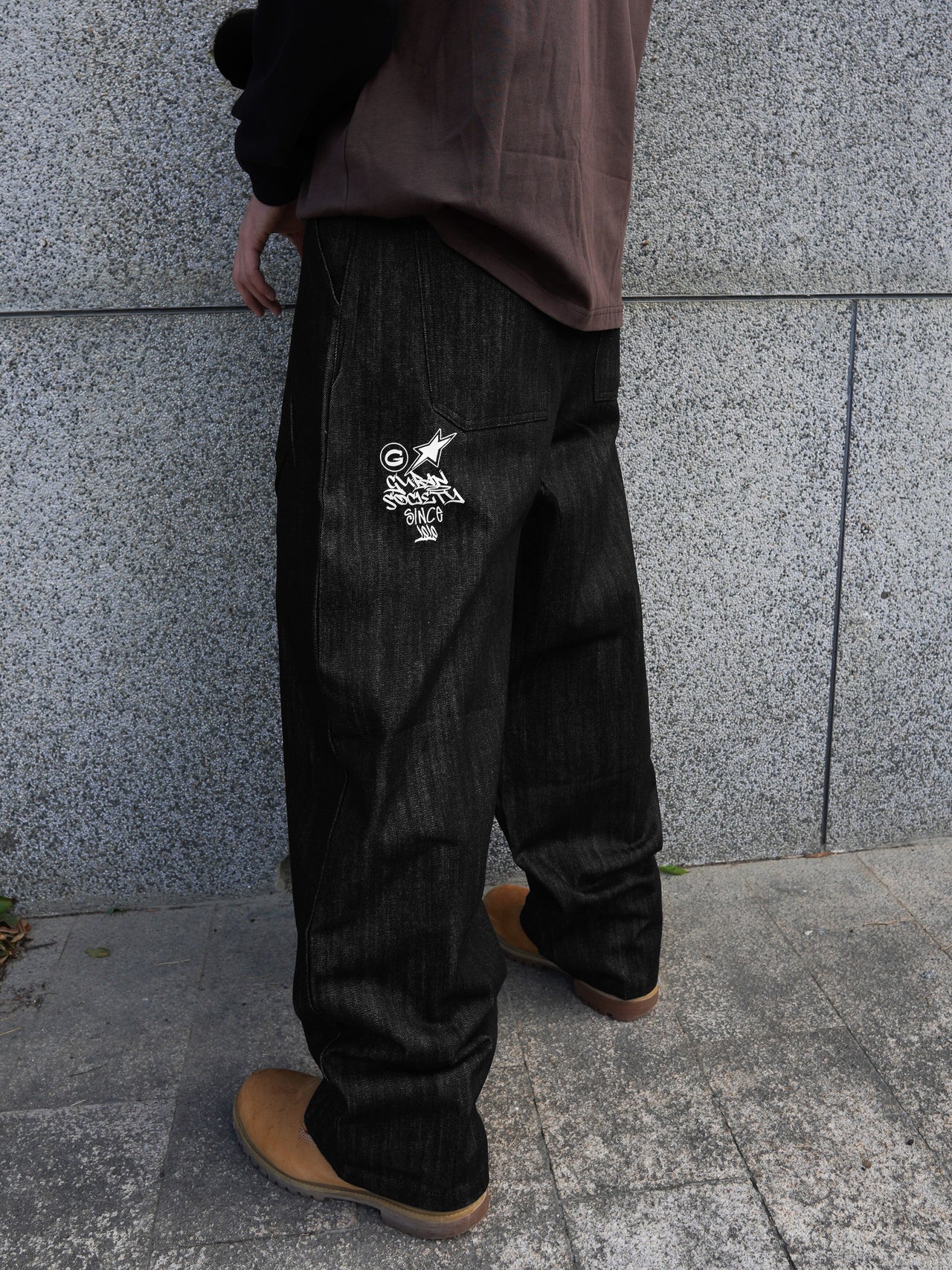 " MADE 𝗚𝘂𝗯𝗮𝗻 " 原牛塗鴉星星牛仔褲