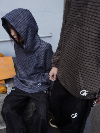 " MADE 𝗚𝘂𝗯𝗮𝗻 " 星星格紋拉鍊連帽衫