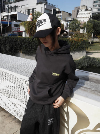 " MADE 𝗚𝘂𝗯𝗮𝗻 " 星星人重磅絨毛寬鬆長袖帽T