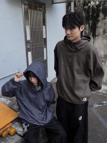 " MADE 𝗚𝘂𝗯𝗮𝗻 " 星星格紋拉鍊連帽衫