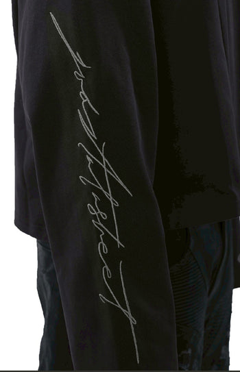 Jobdatasheet Mock Neck Printed & Embroidered Long-Sleeve Top D29