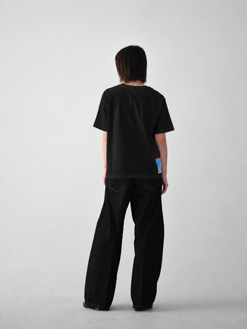 “MADE 𝗚𝘂𝗯𝗮𝗻 " 貓咪 CAT STAMP TEE GB-004