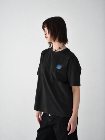 “MADE 𝗚𝘂𝗯𝗮𝗻 " 貓咪 CAT STAMP TEE GB-004