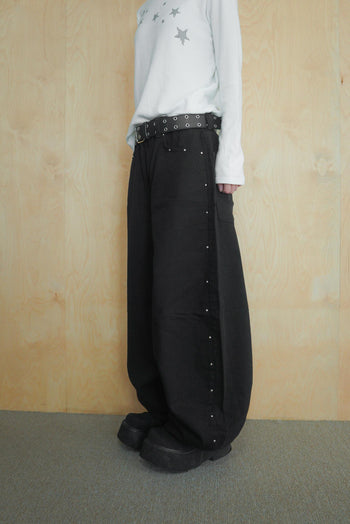 金屬排扣彎刀闊腿牛仔寬褲