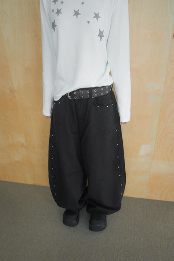 金屬排扣彎刀闊腿牛仔寬褲