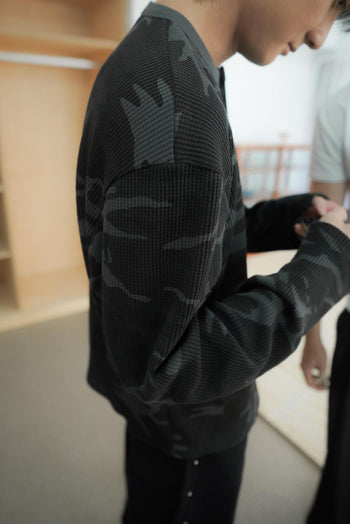 韓國 迷彩 華夫格 短版 亨利領 長袖 上衣