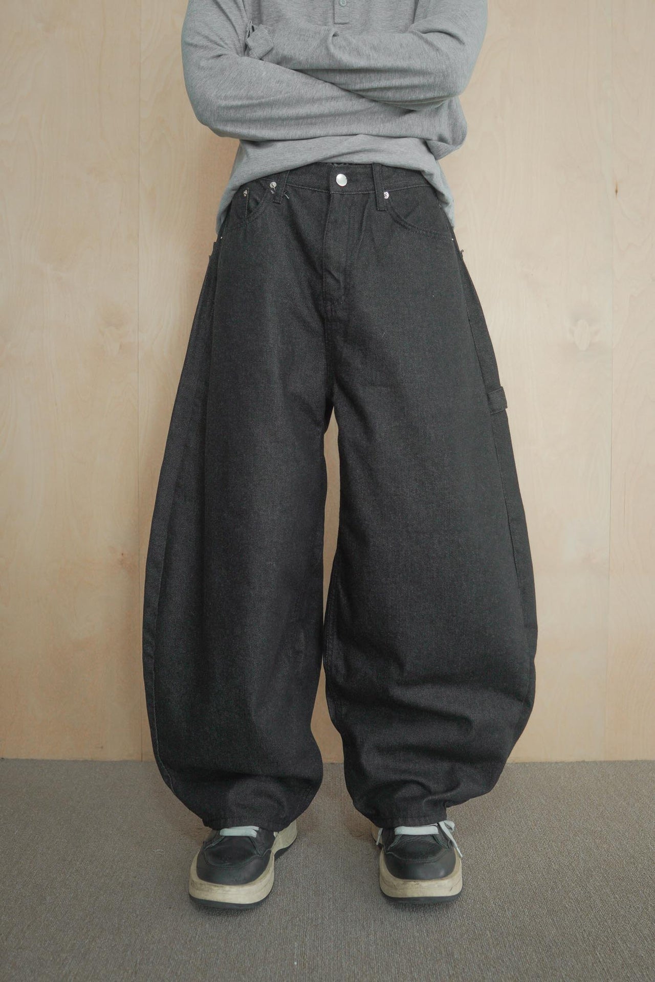 水鑽豹紋十字架寬鬆彎刀牛仔褲