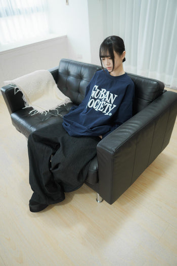 大LOGO休閒素色長袖上衣