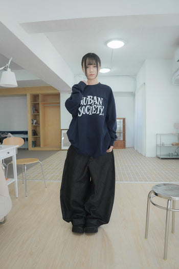 大LOGO休閒素色長袖上衣