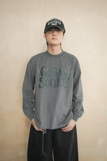 大LOGO休閒素色長袖上衣