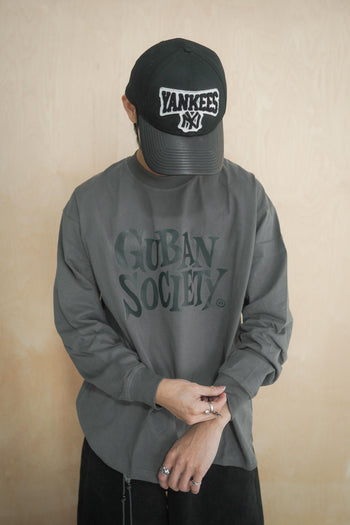 大LOGO休閒素色長袖上衣