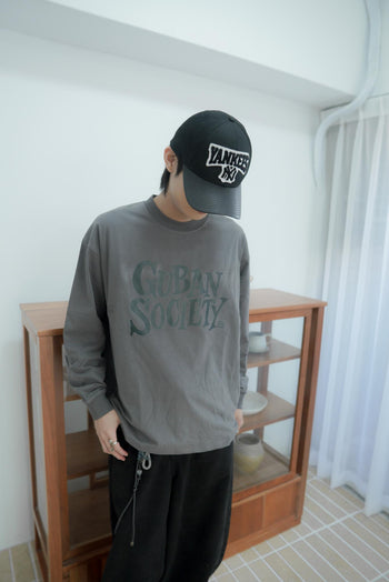 大LOGO休閒素色長袖上衣