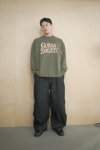 大LOGO休閒素色長袖上衣