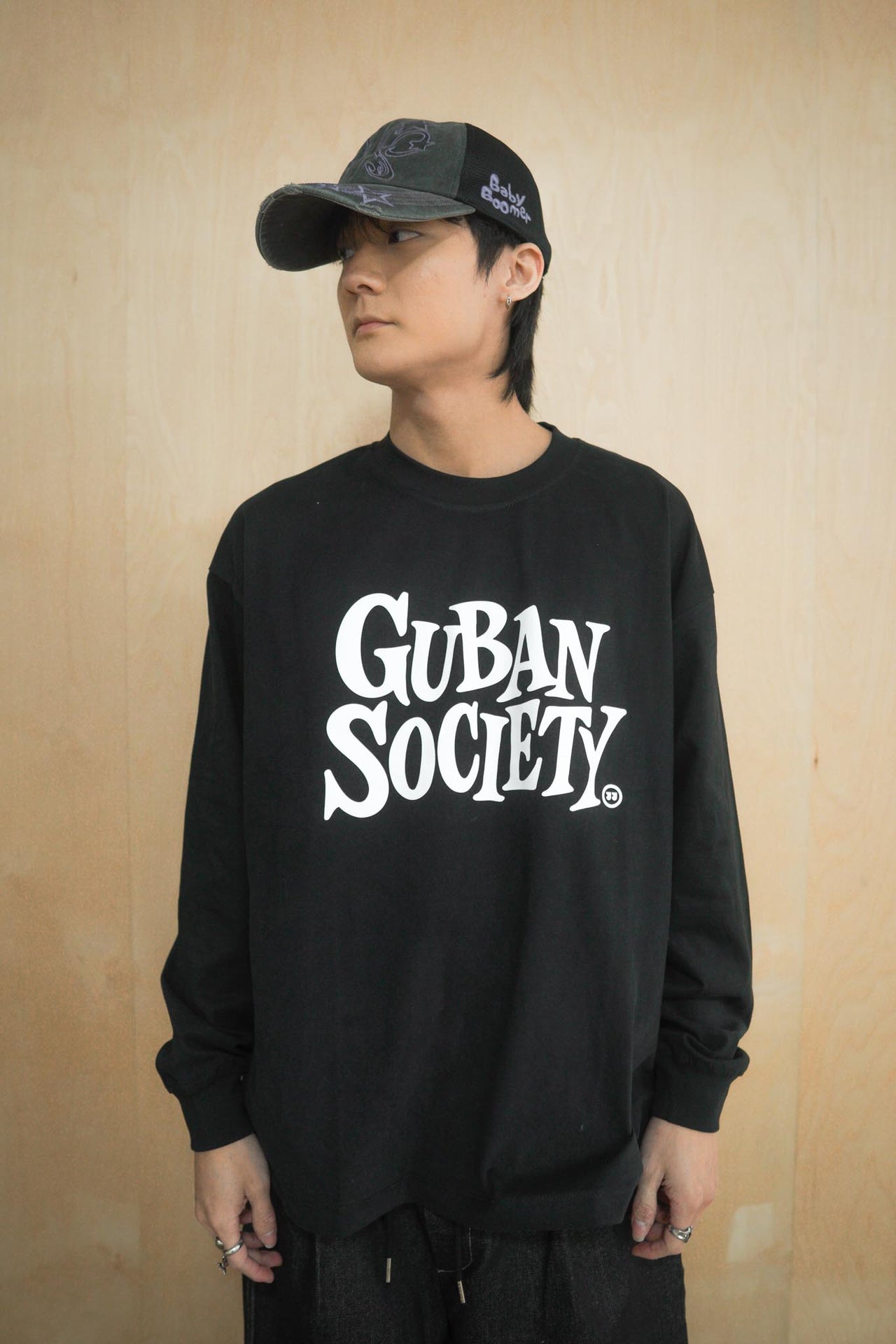 大LOGO休閒素色長袖上衣