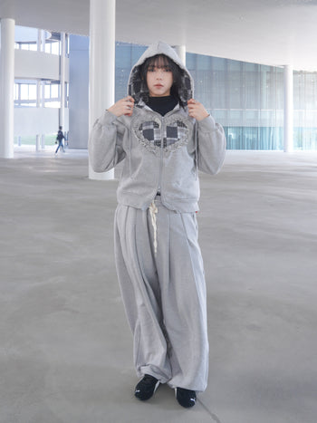 J-H92 韓國立體抽繩愛心貼布連帽外套