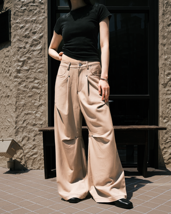 《NEVERLAND》2026.08 Rivet Suit Khaki Pants P-N179