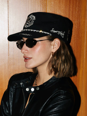 8LOME 平頂復古老錢珍珠刺繡彎簷棒球帽