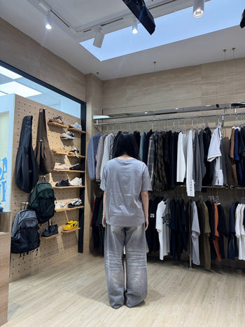 “MADE 𝗚𝘂𝗯𝗮𝗻 " CLEAN FIT BASIC TEE (灰色) GB-001