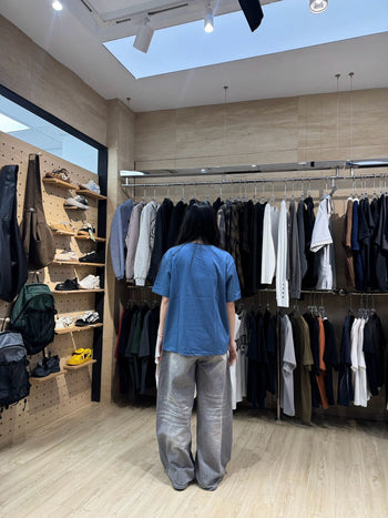 “MADE 𝗚𝘂𝗯𝗮𝗻 " CLEAN FIT BASIC TEE (藍色) GB-001
