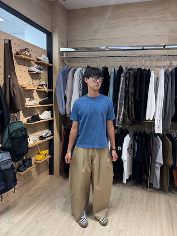 “MADE 𝗚𝘂𝗯𝗮𝗻 " CLEAN FIT BASIC TEE (藍色) GB-001