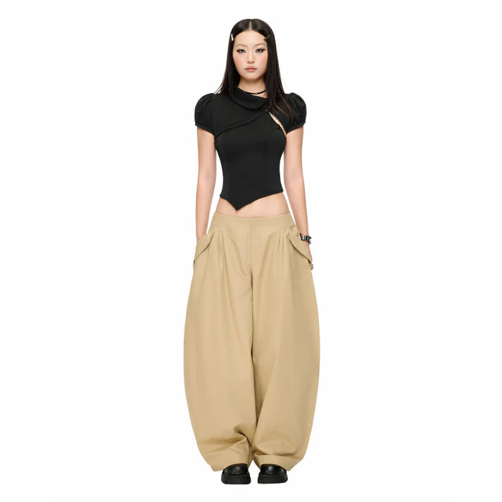 IUE STUDIO - T-U200 XINXIN IN BLACK TOP