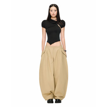 IUE STUDIO - T-U200 XINXIN IN BLACK TOP