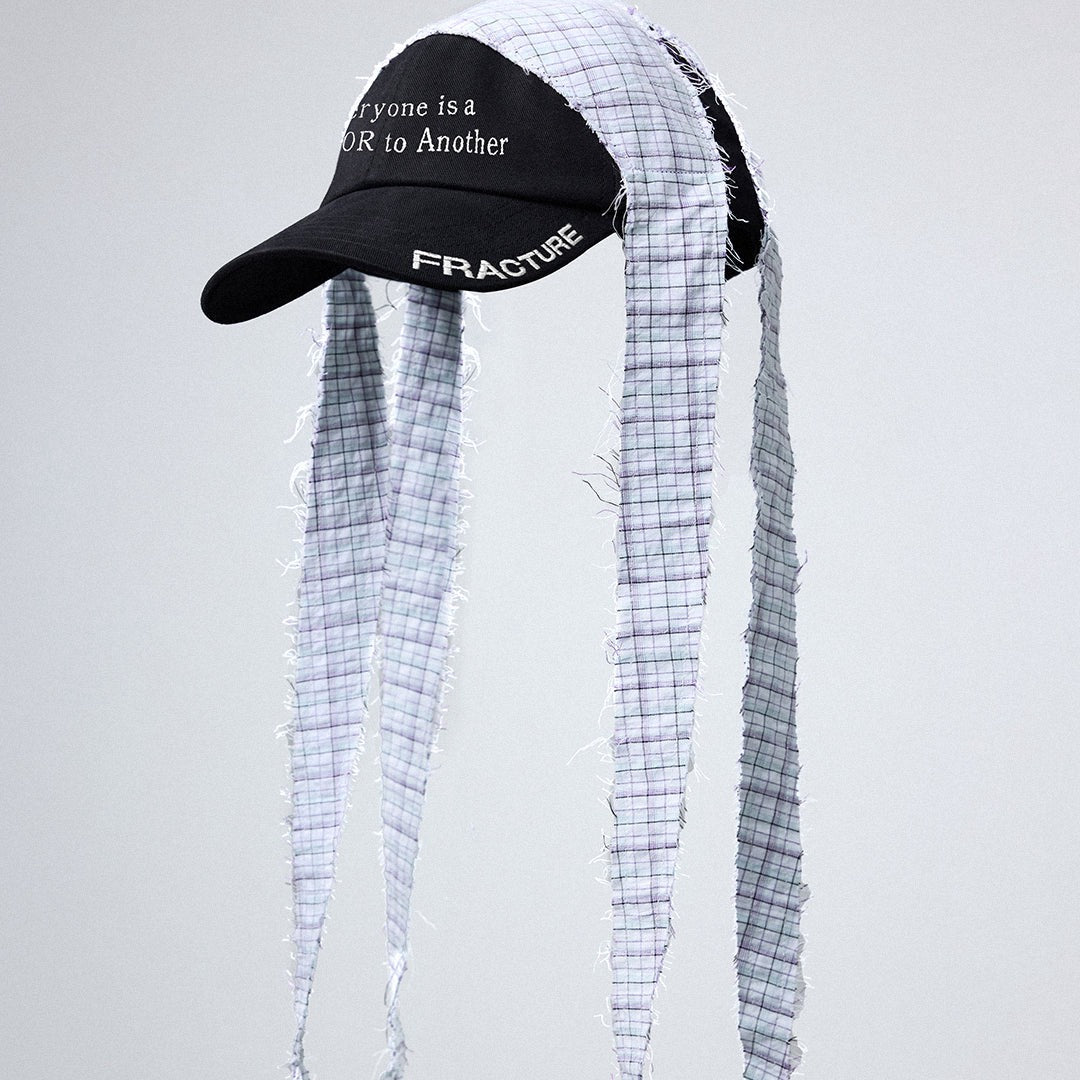 NEISH - Fracture Scarf Hood (白色）