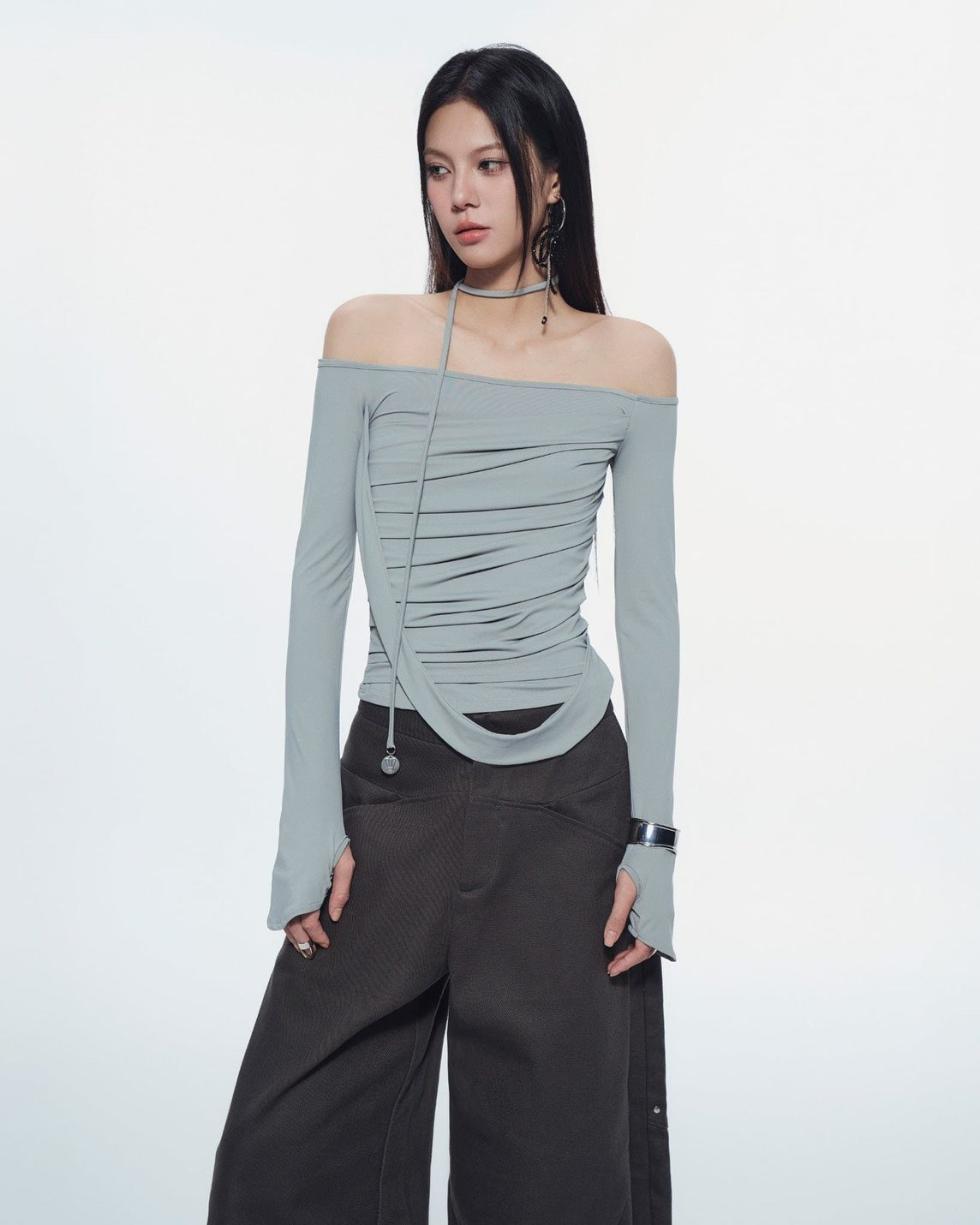 BUNNYHILL - T-B164 MELVIN LONG SLEEVE TOP一字領掛脖上（偏淺綠）