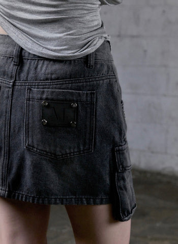 MUCENT - DELVE BACK LEATHER CARGO DENIM SKIRT 牛仔短裙 P-E162