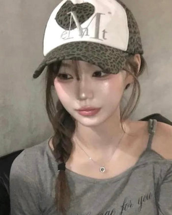 MUCENT - MUCENT SIGNATURE HEART PATCH BALL CAP 棒球帽 [豹紋] AC-E189