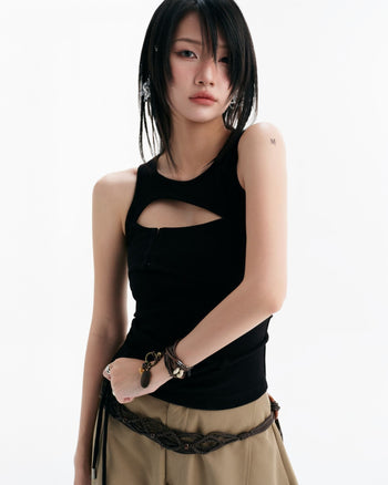 BUNNYHILL -T-B177 CONRAD SLEEVELESS TOP 鏤空背心 (黑色)