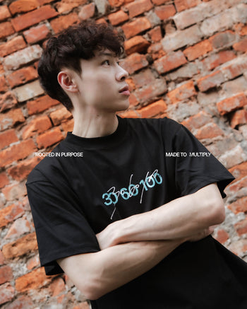 Apostle - SOM-03 "A HUNDRED TIMES" Graphic TEE - White